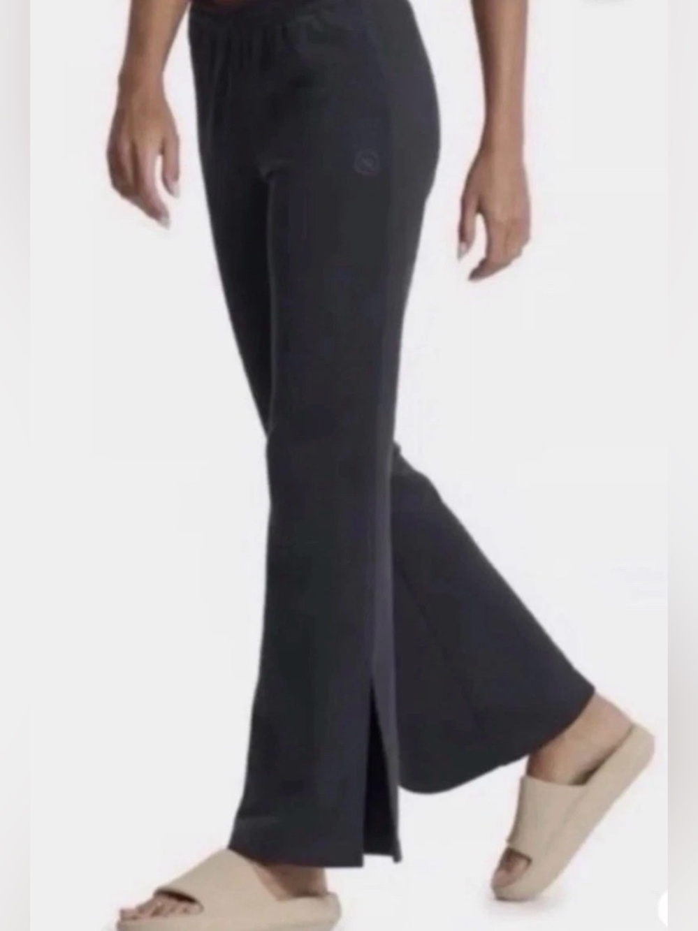 Vuori Women’s Sedona Wide Leg Pants Black  Split Side Hem Travel Sporty M